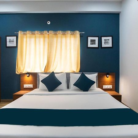 Hotel Ballfin Indore Esterno foto