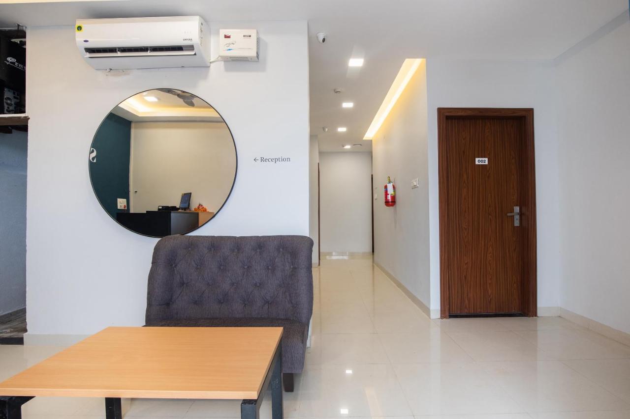 Hotel Ballfin Indore Esterno foto