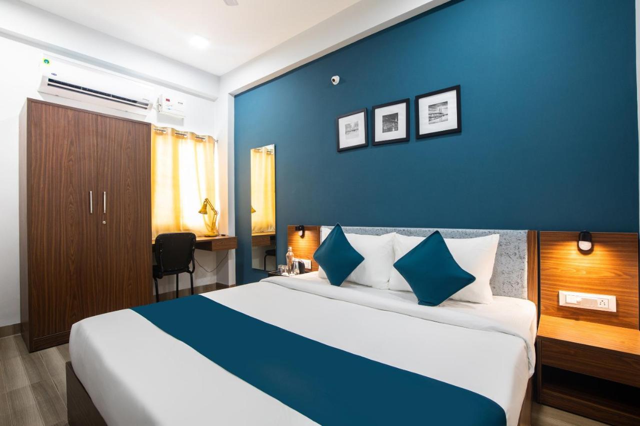 Hotel Ballfin Indore Esterno foto