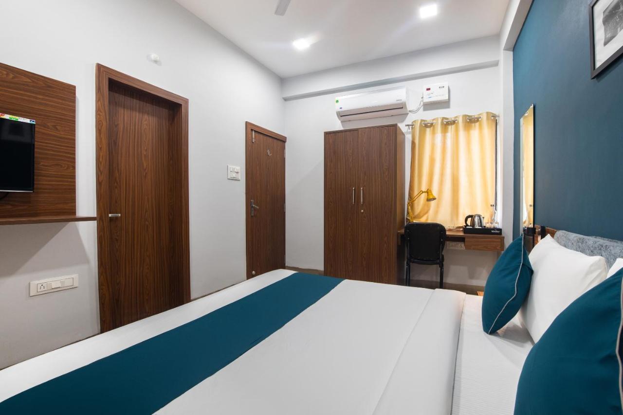 Hotel Ballfin Indore Esterno foto